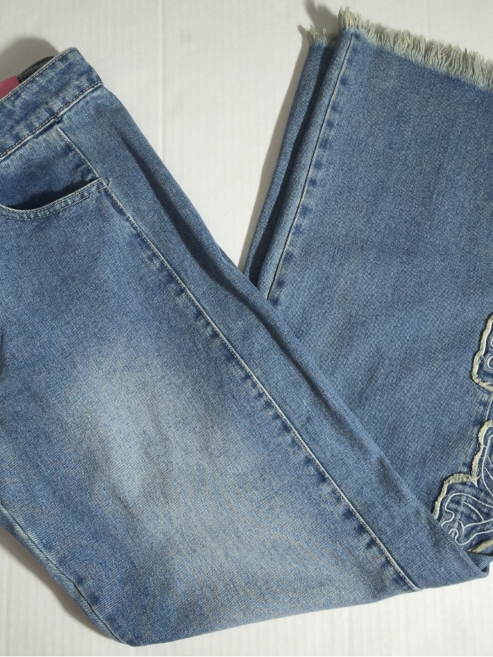 High-Rise Wide Leg Women’s Jeans in Light Blue with Embroidered Detail - Picture 16 of 16